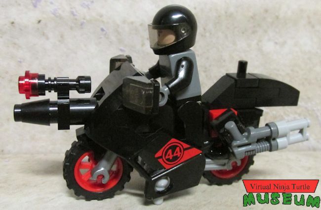 karai on bike