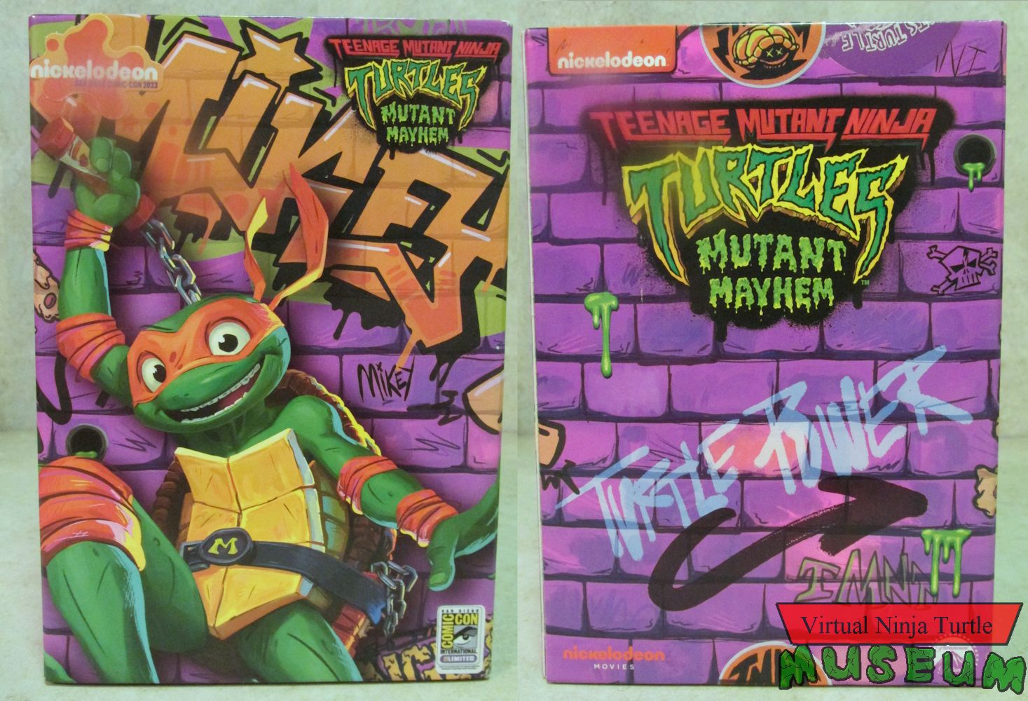 comic con box front and back