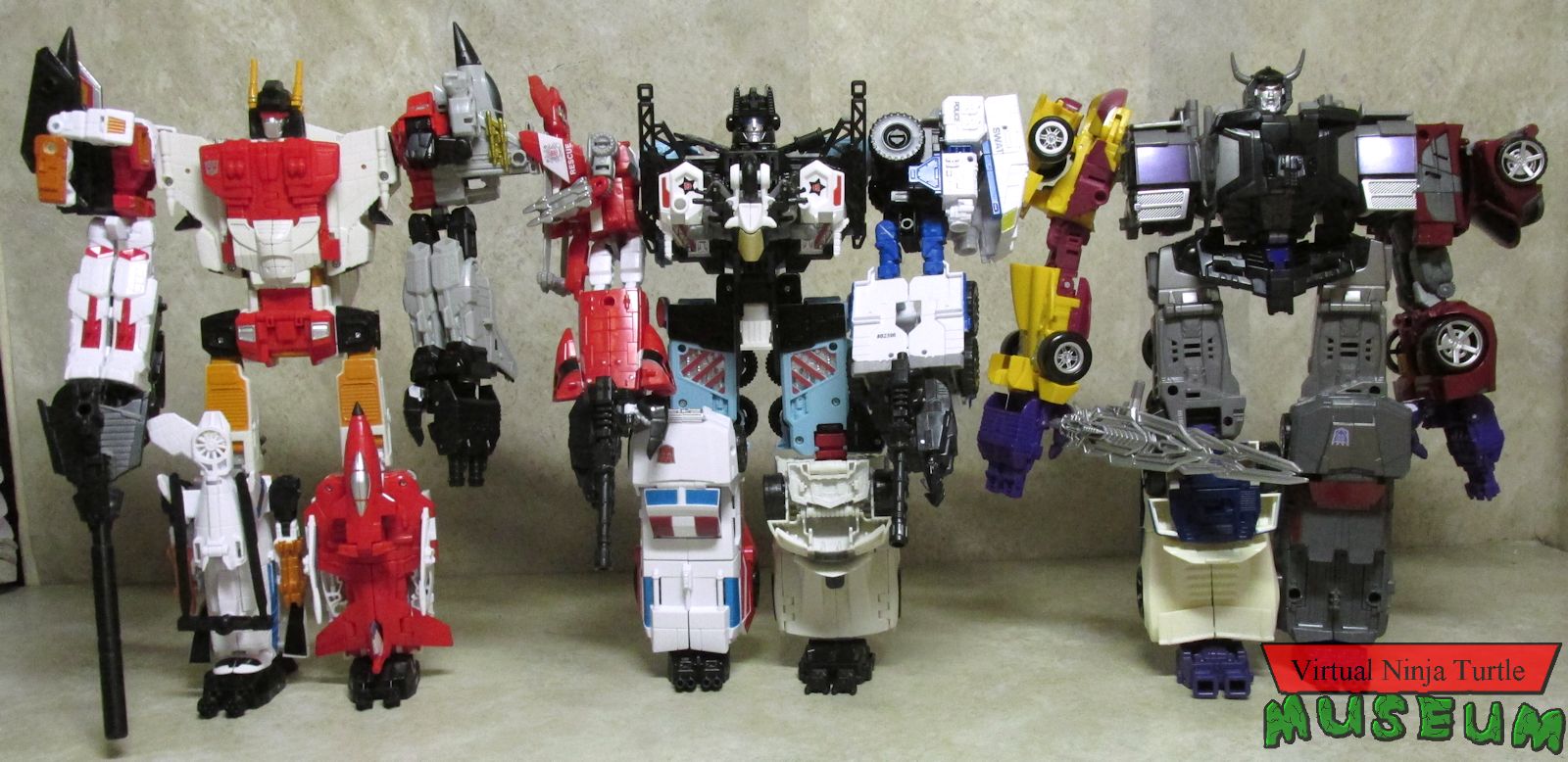 Combiner Wars Superion, Defensor and Bruticus